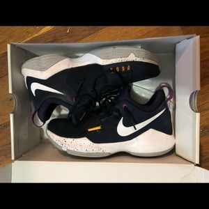 Nike pg 1